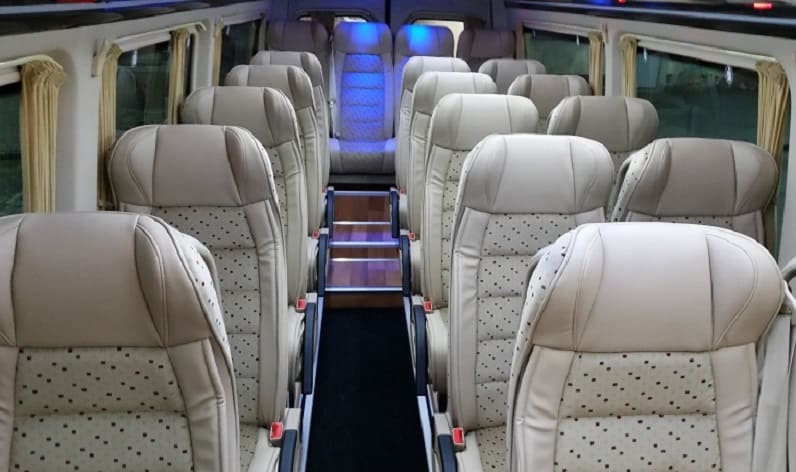 Sweden: Coach company in Stockholm county in Stockholm county and Kungsängen (Upplands-Bro kommun)
